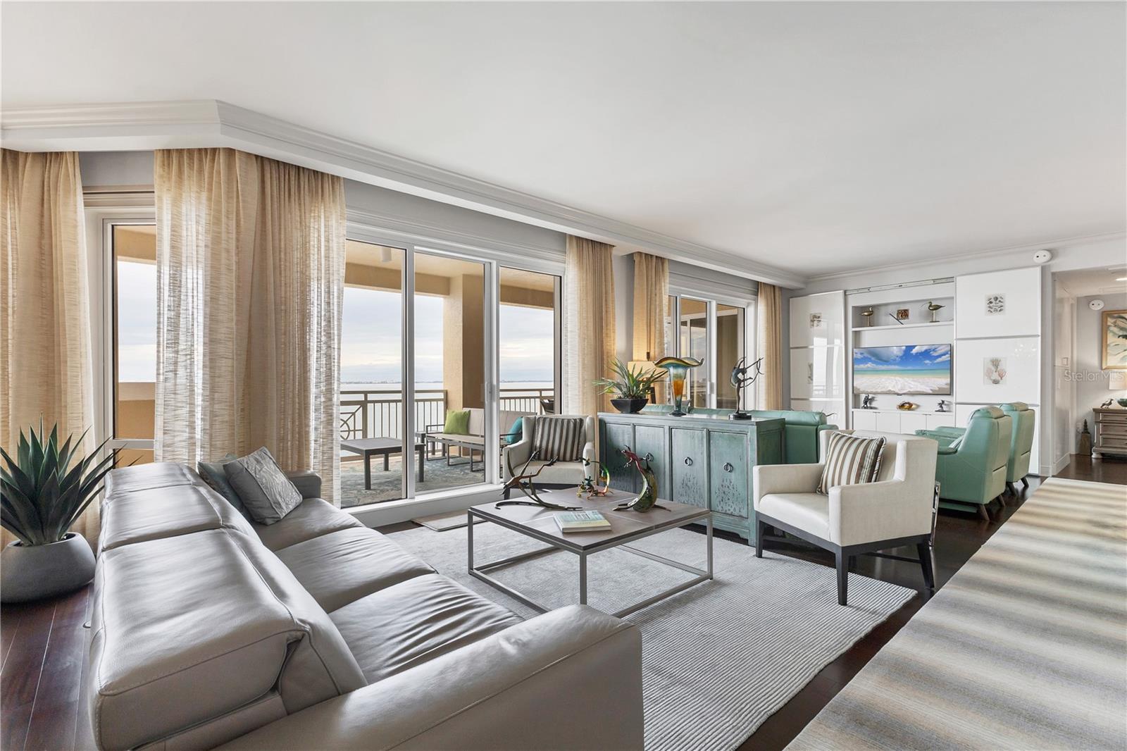 35 WATERGATE DRIVE 1203