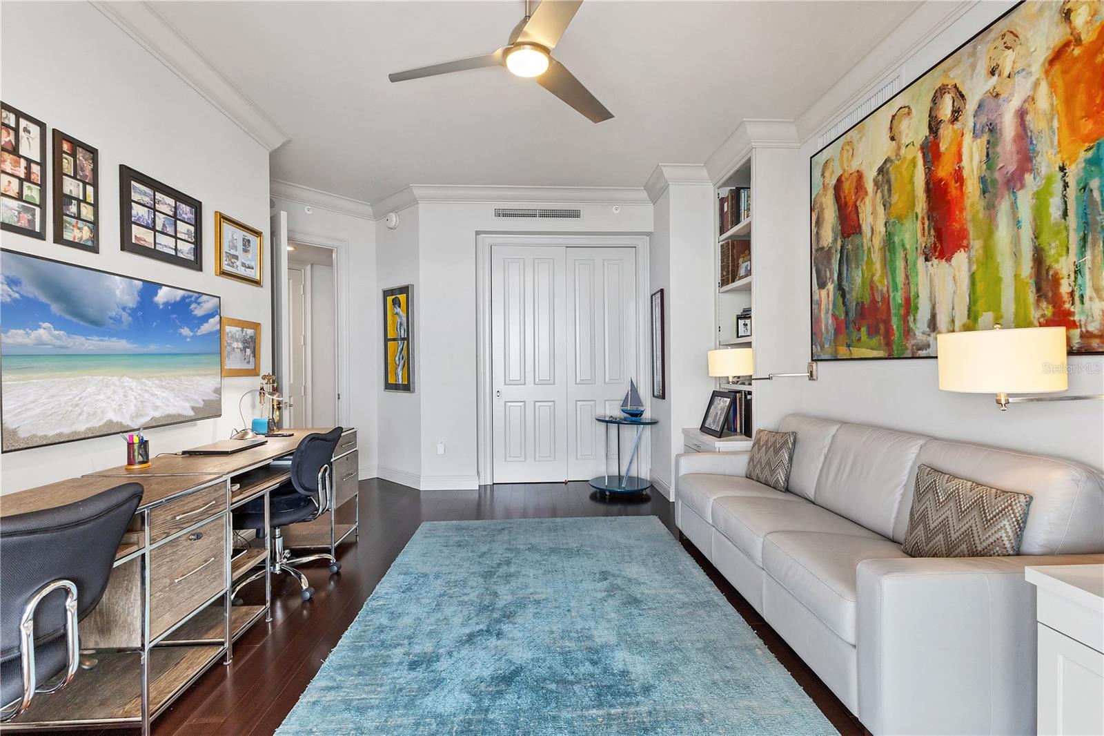 THE TOWER RESIDENCES - Residential