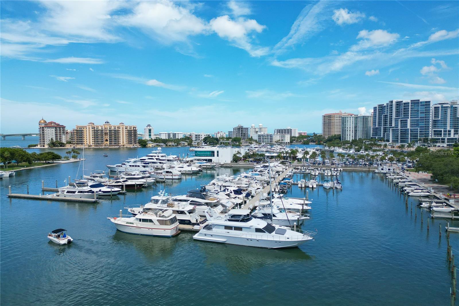 THE TOWER RESIDENCES - Residential