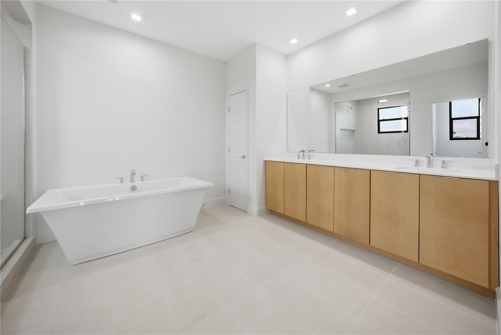 HAMPTON LNDG/PROVIDENCE - Residential