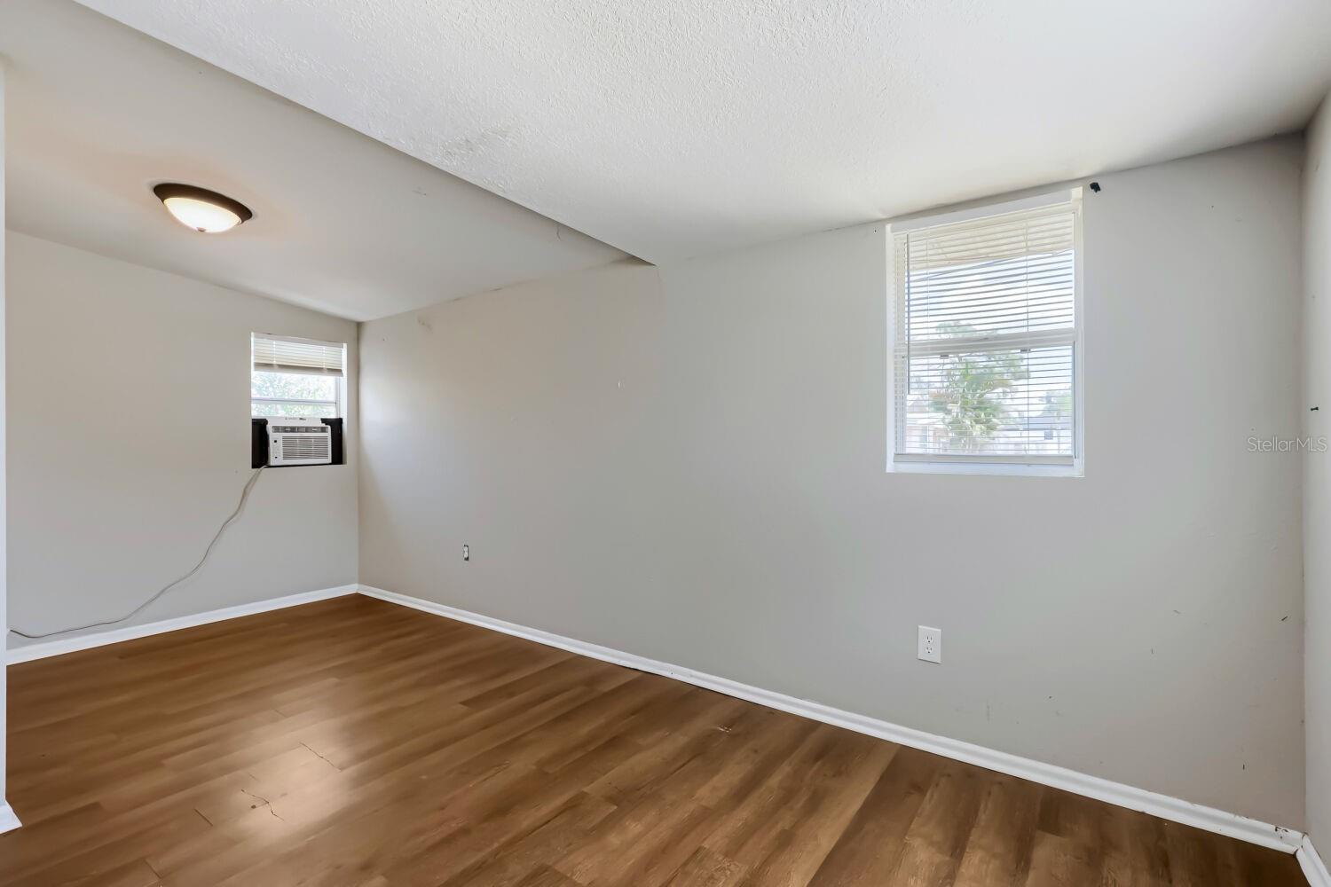 ANN PARK HEIGHTS - Residential