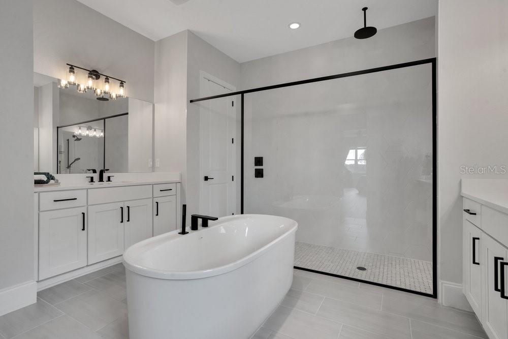 BELLA COLLINA EAST SUB - Residential