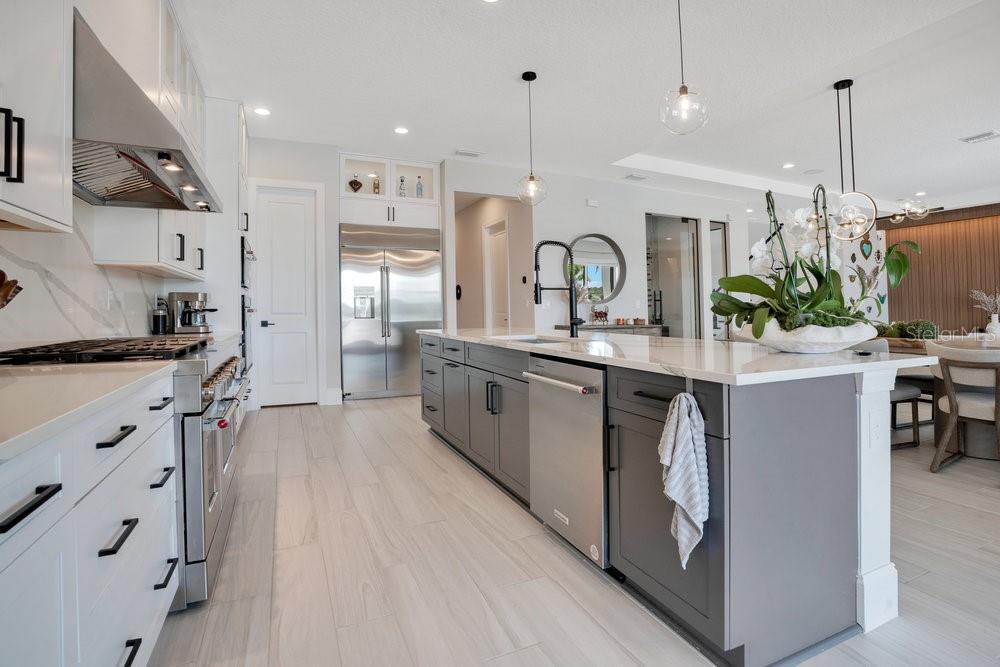 BELLA COLLINA EAST SUB - Residential