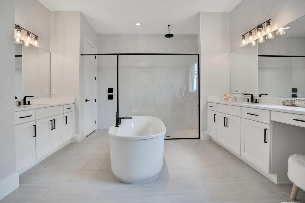 BELLA COLLINA EAST SUB - Residential