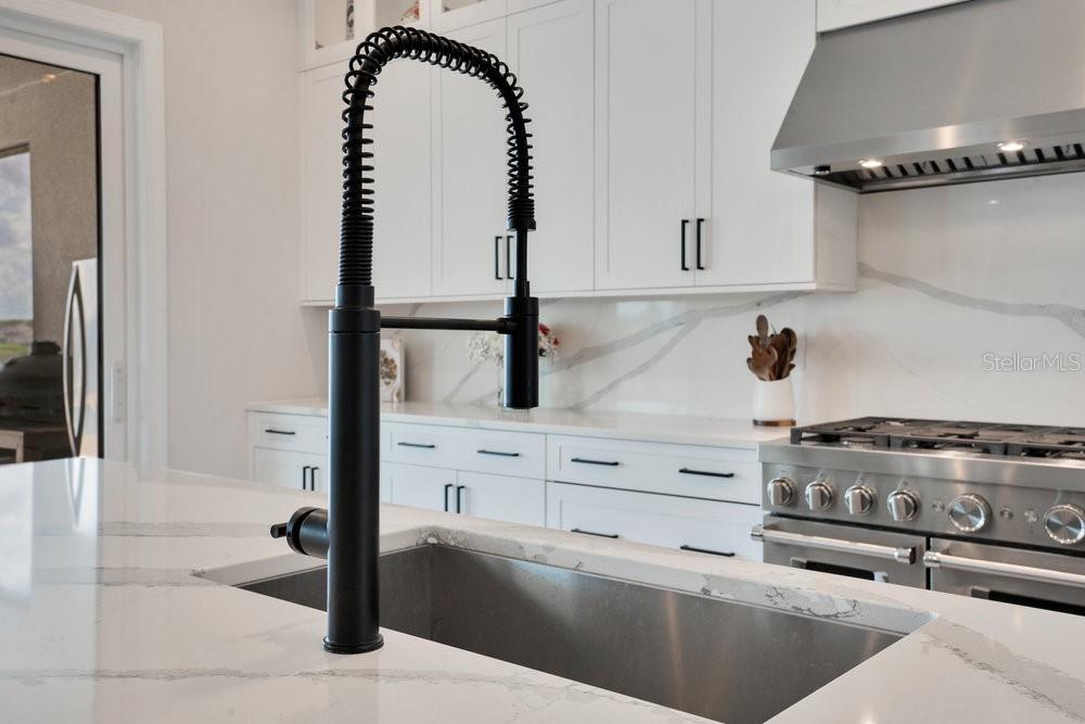 BELLA COLLINA EAST SUB - Residential