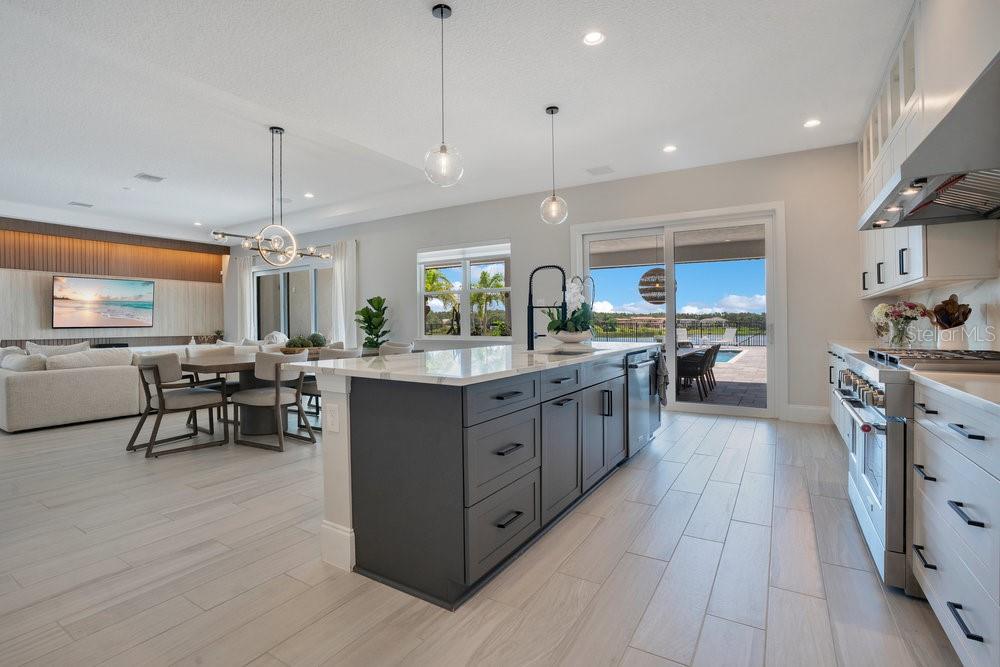 BELLA COLLINA EAST SUB - Residential