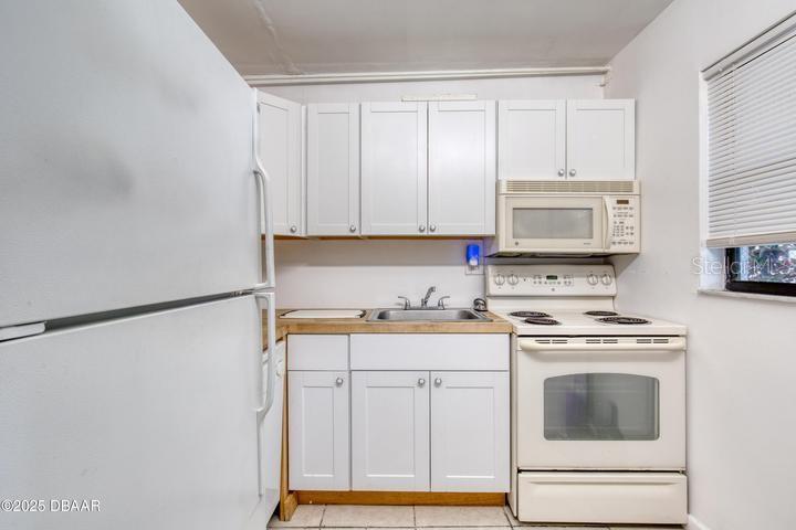 DAYTONA BEACH GOLF & COUNTRY CLUB - Residential