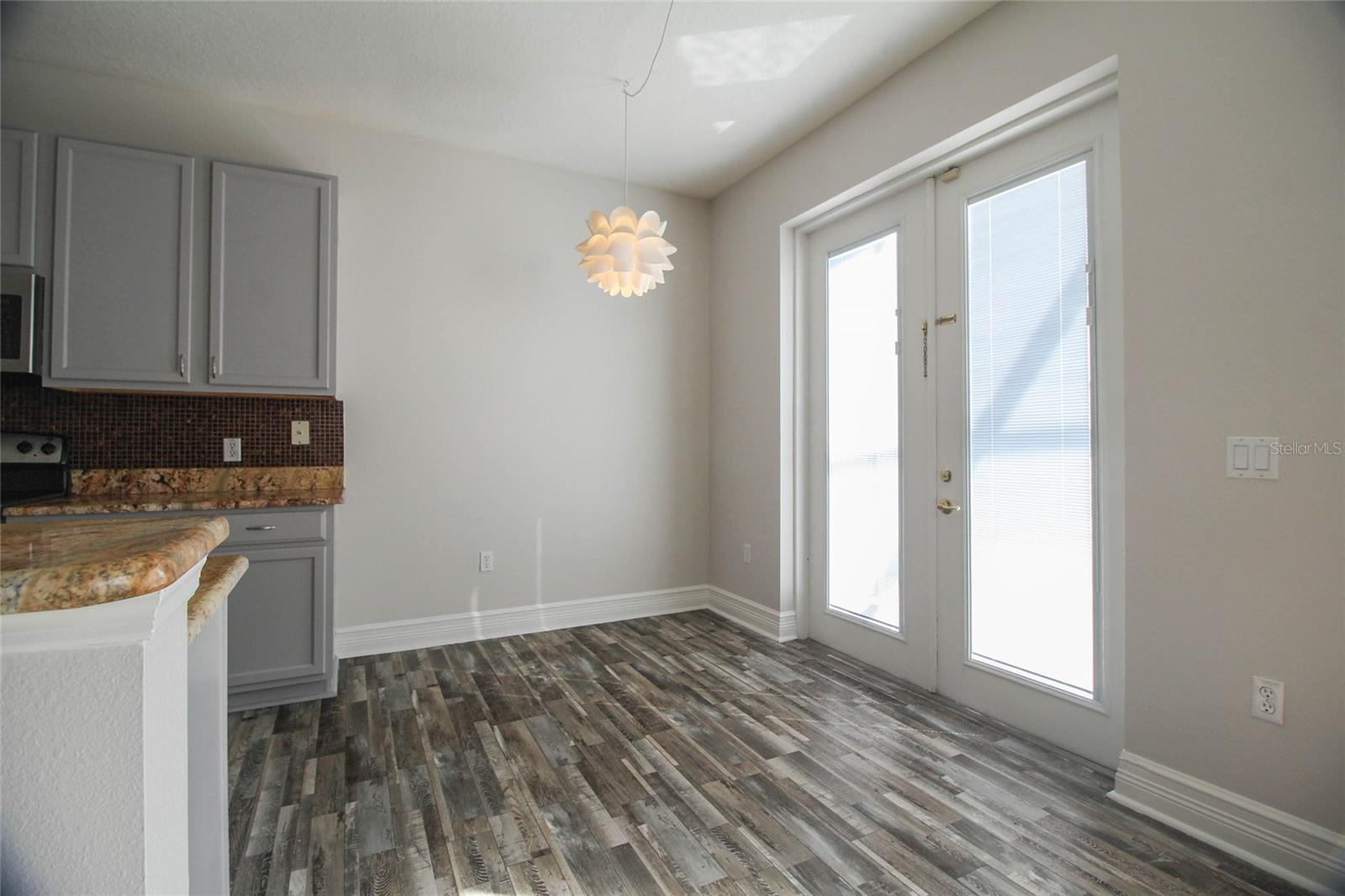 SOMERSET - Residential Lease