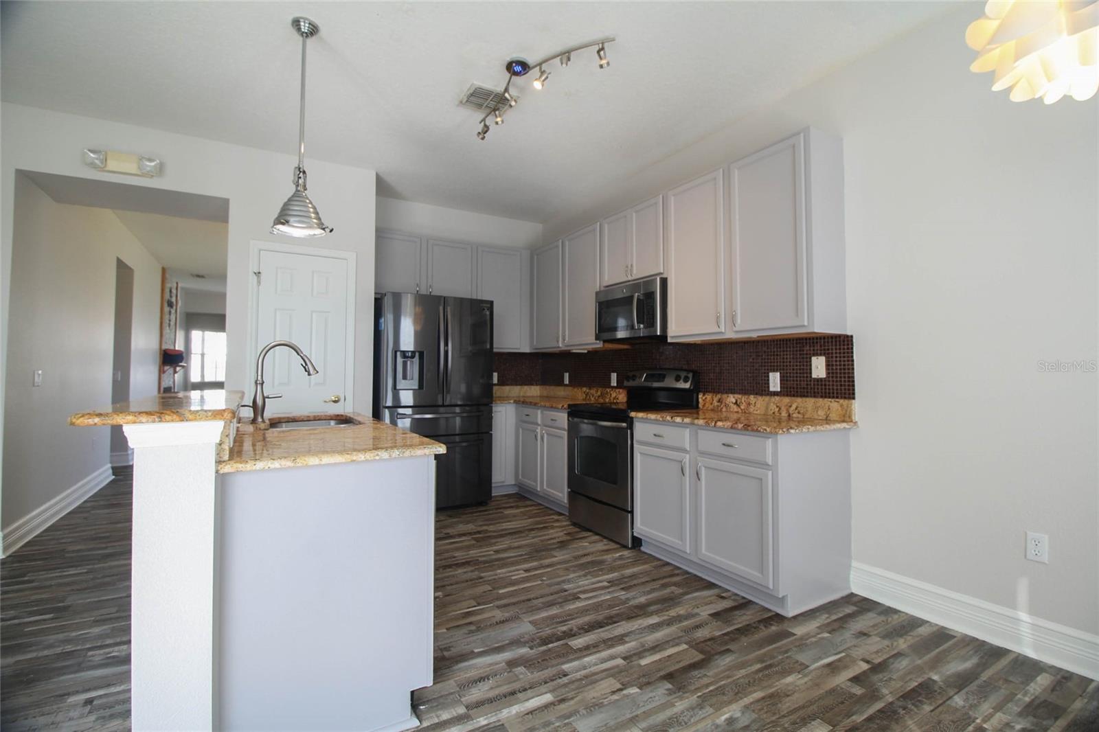 SOMERSET - Residential Lease