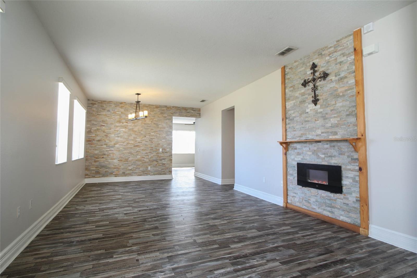 SOMERSET - Residential Lease