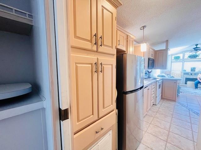 TREE LAKES TRAVEL TRAILER CO-OP - Residential