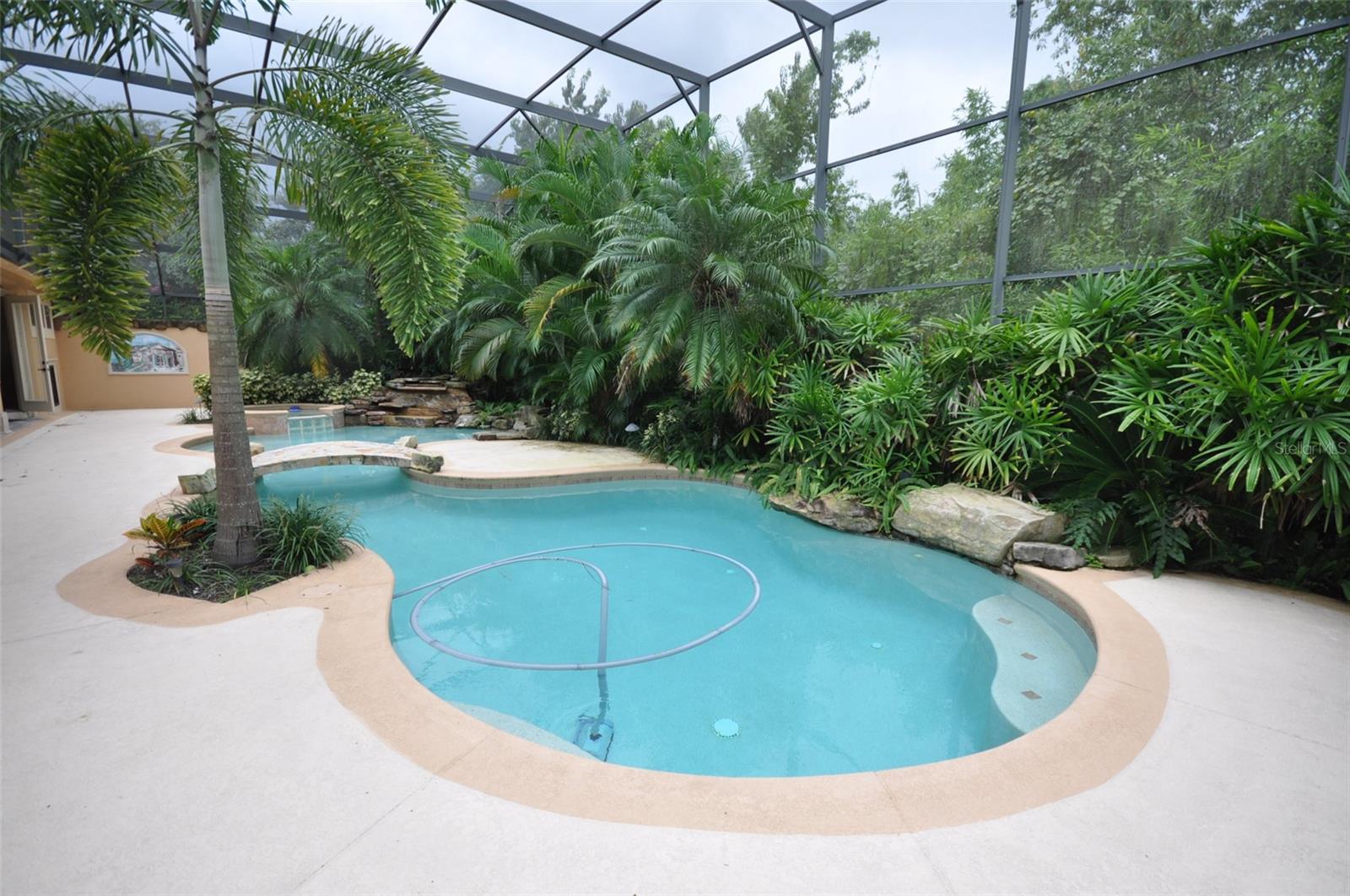 LAFAYETTE CLUB - Residential Lease
