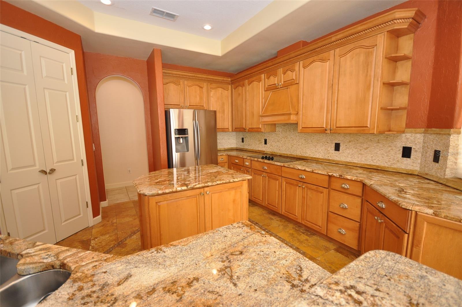 LAFAYETTE CLUB - Residential Lease