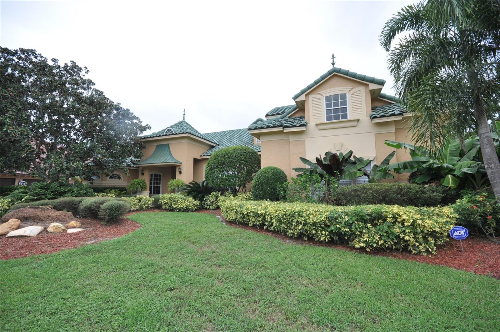 LAFAYETTE CLUB - Residential Lease