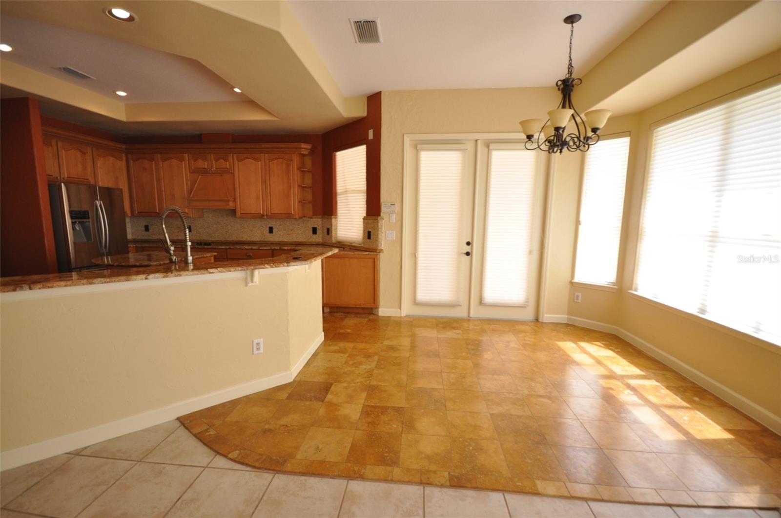 LAFAYETTE CLUB - Residential Lease