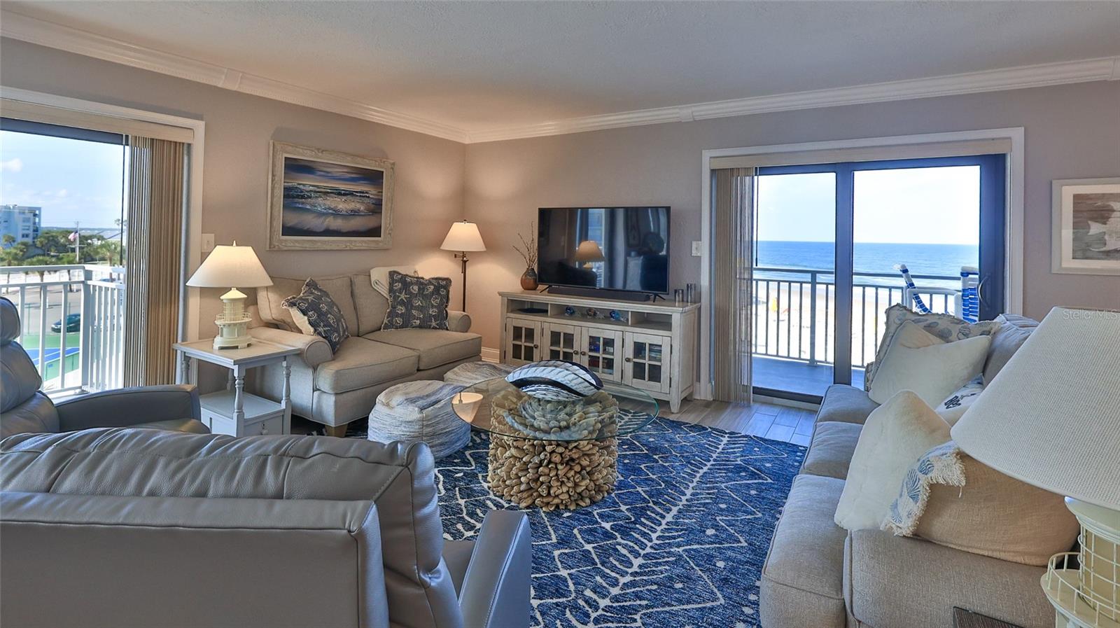 SEASCAPE TOWERS CONDO PH 01 - Residential