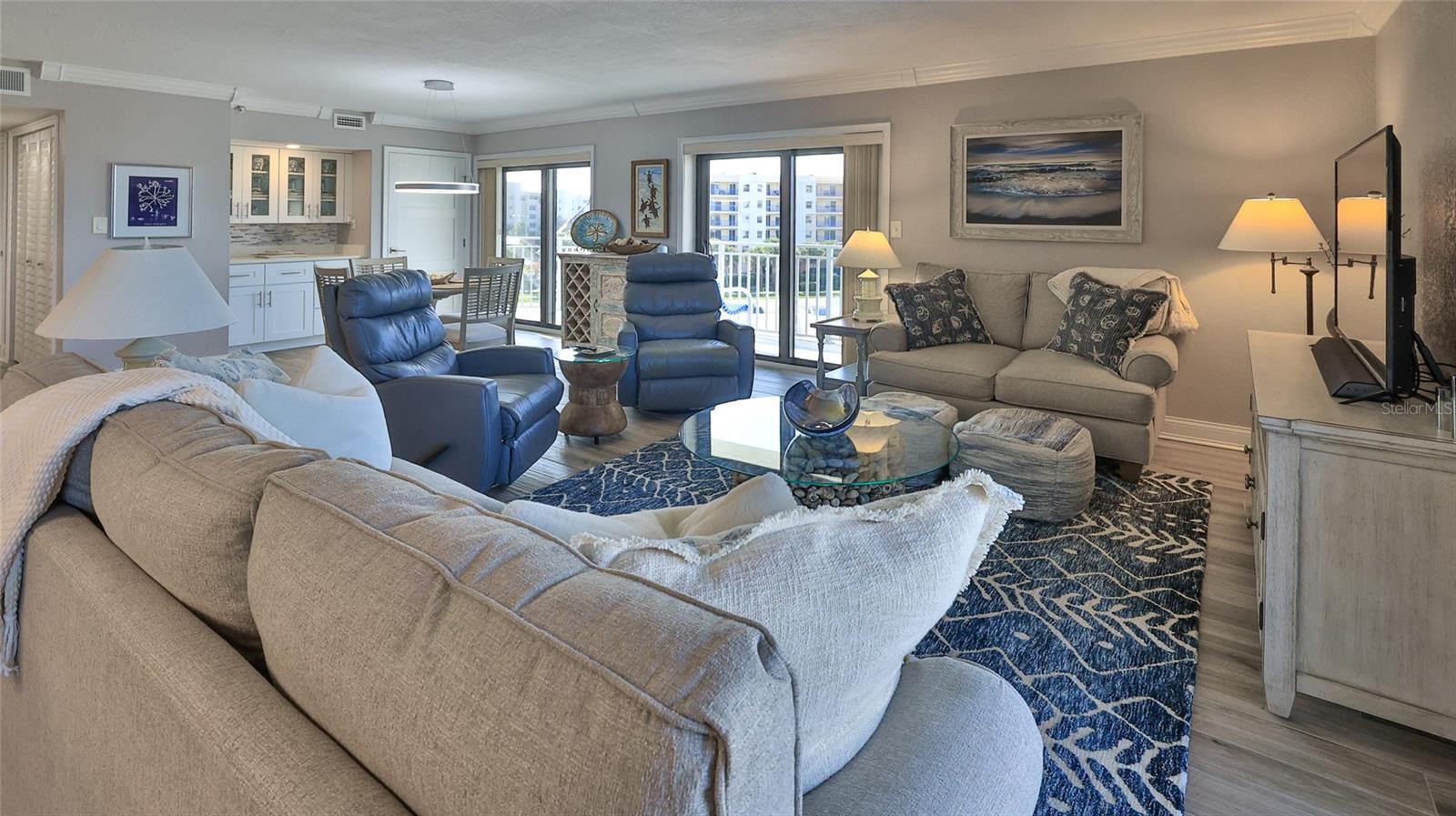 SEASCAPE TOWERS CONDO PH 01 - Residential