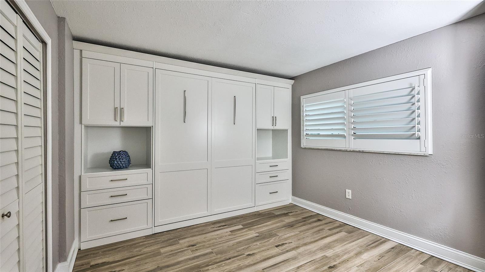 SEASCAPE TOWERS CONDO PH 01 - Residential