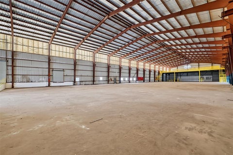Tiny photo for 2628 Us Highway 441/27, Fruitland Park, FL 34731 (MLS # G5118856)