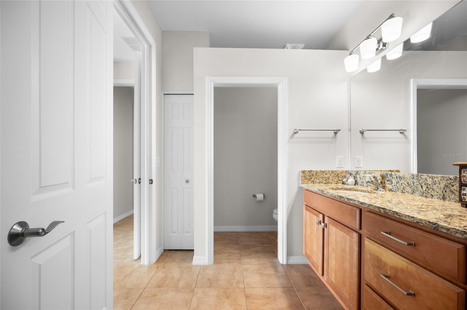 ARTISTS ENCLAVE - Residential