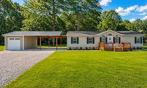 Photo of 13250 NW 160th Avenue, Morriston, FL 32668 (MLS # O6403431)