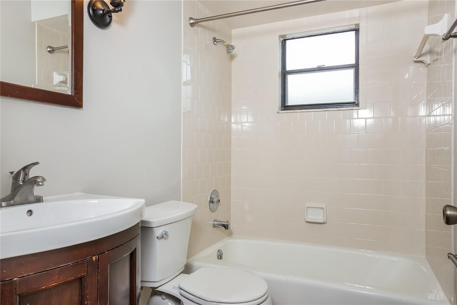 WRENS SUB - Residential Lease