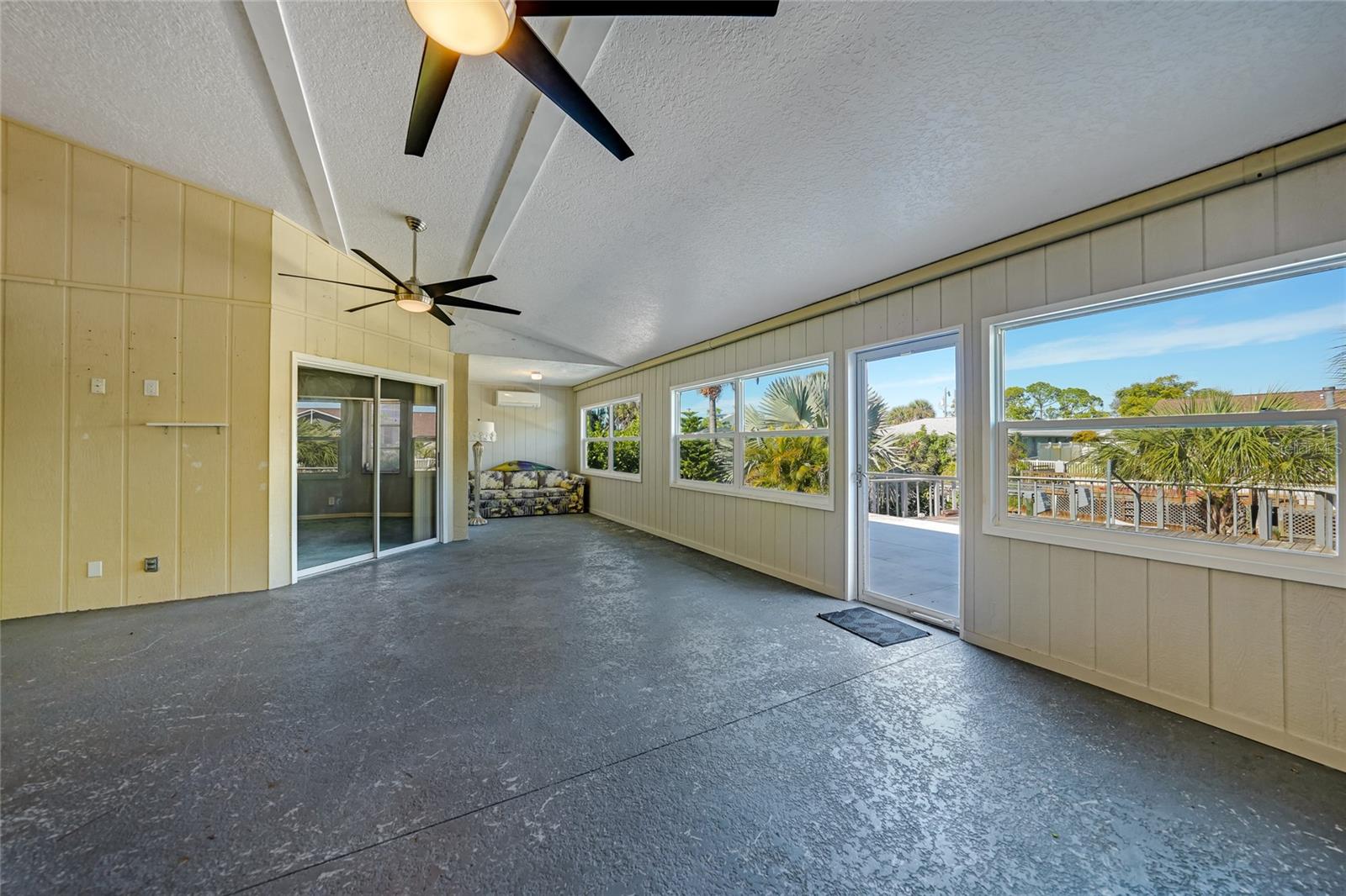 GROVE CITY TERRACE - Residential