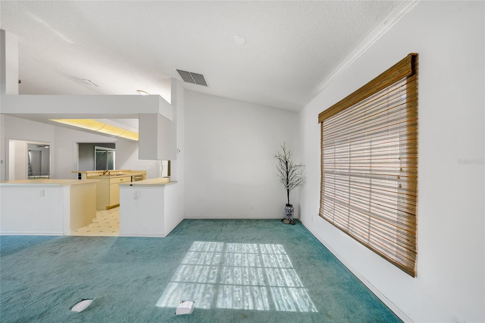 2136 PENNSYLVANIA AVENUE