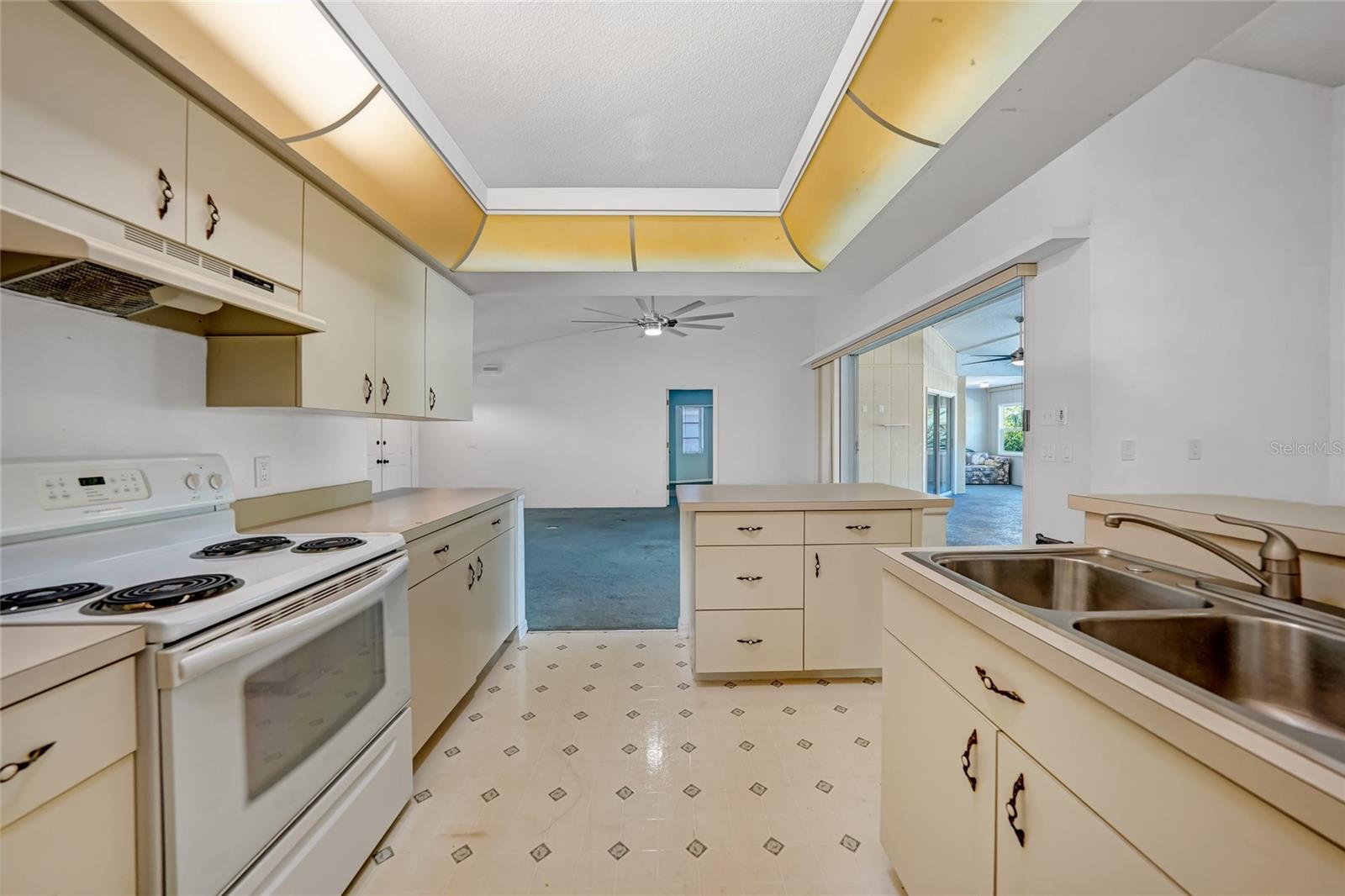 GROVE CITY TERRACE - Residential