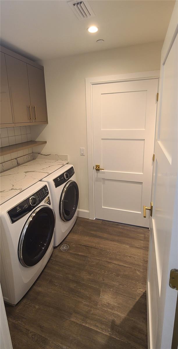 NOLEN THE CONDO - Residential