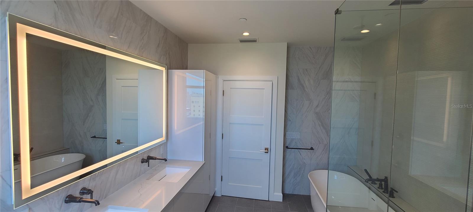 NOLEN THE CONDO - Residential