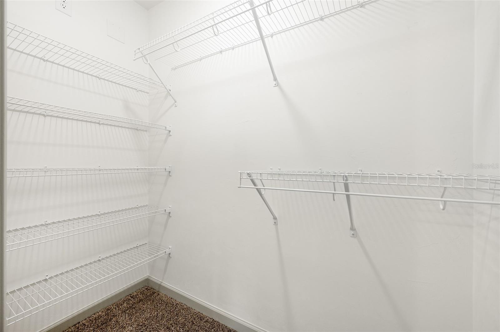 G M WHETSTONE ESTATE ADD TO H S - Residential