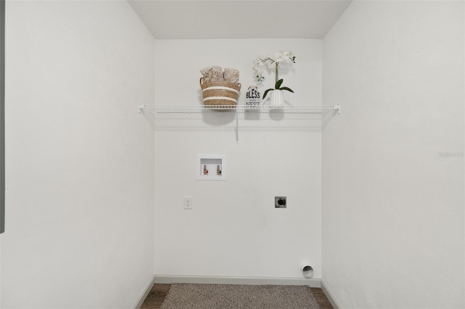 G M WHETSTONE ESTATE ADD TO H S - Residential