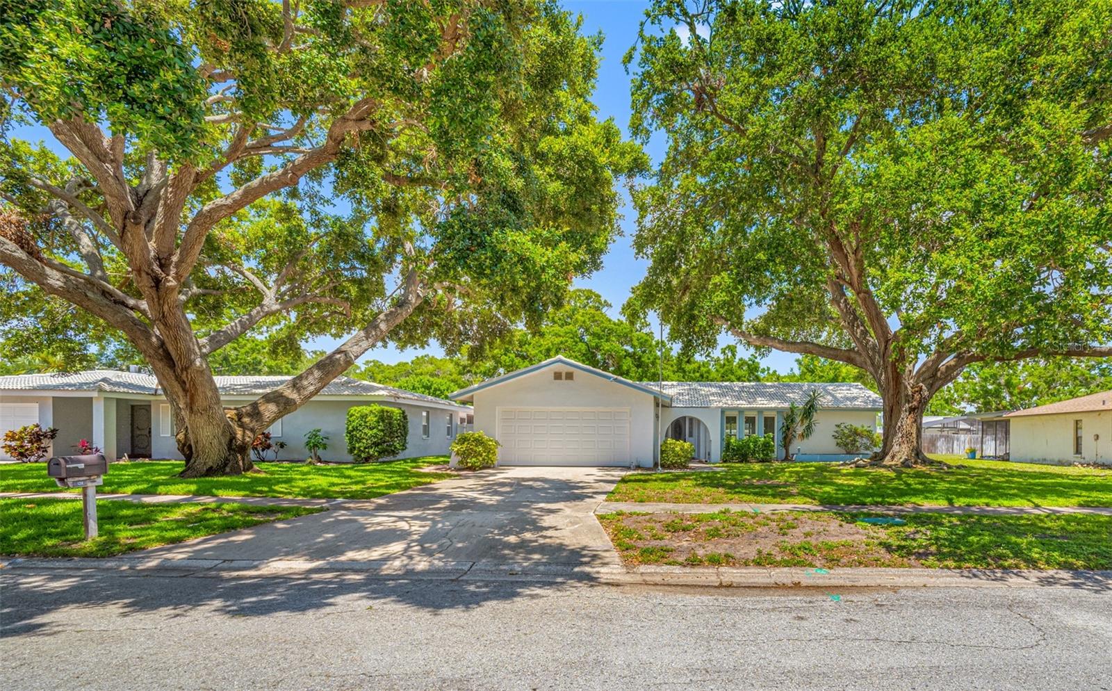 1211 STONY BROOK LANE