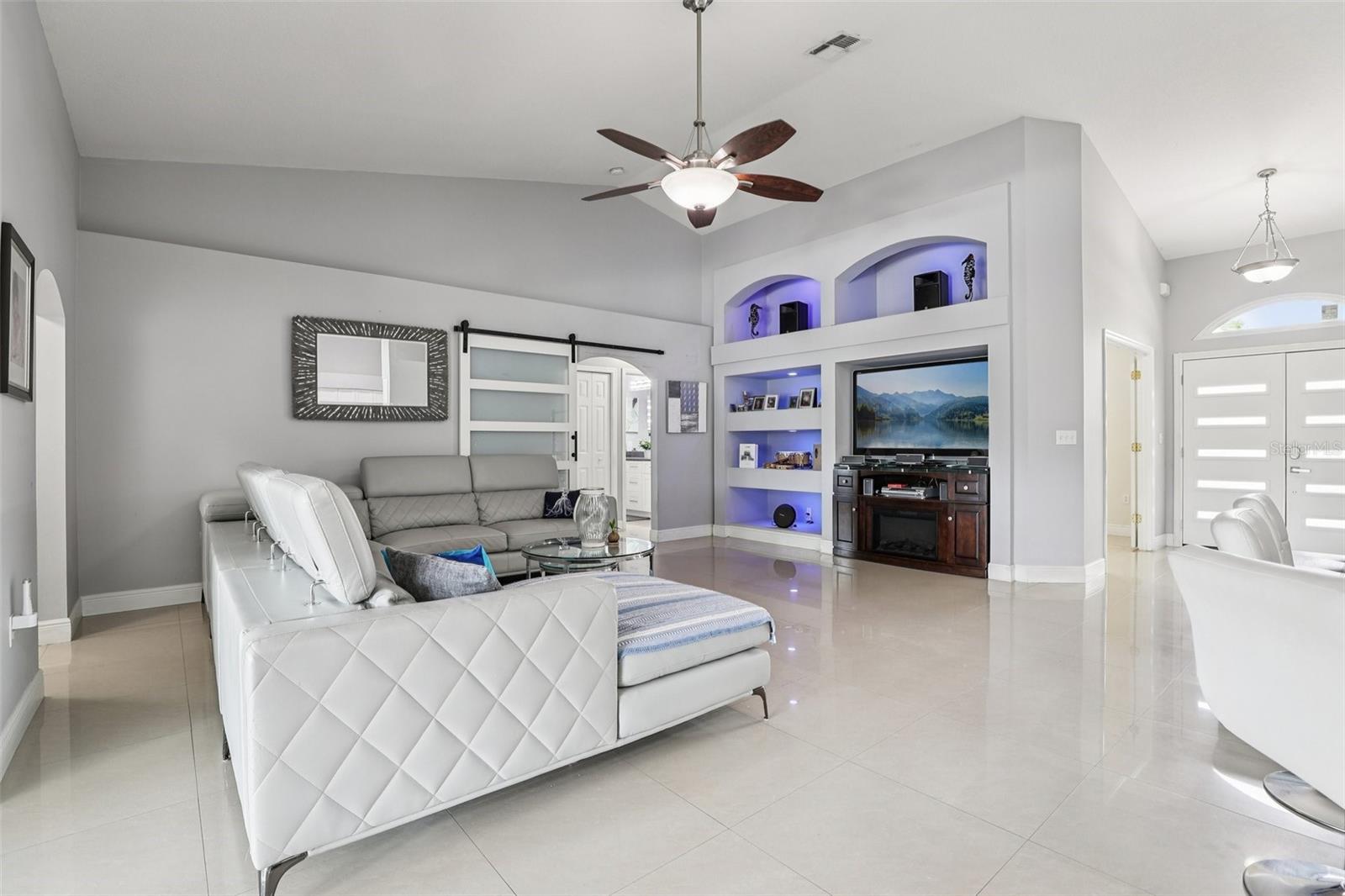 EAST LAKE RESERVE AT NARCOOSSEE UNIT 3 - Residential