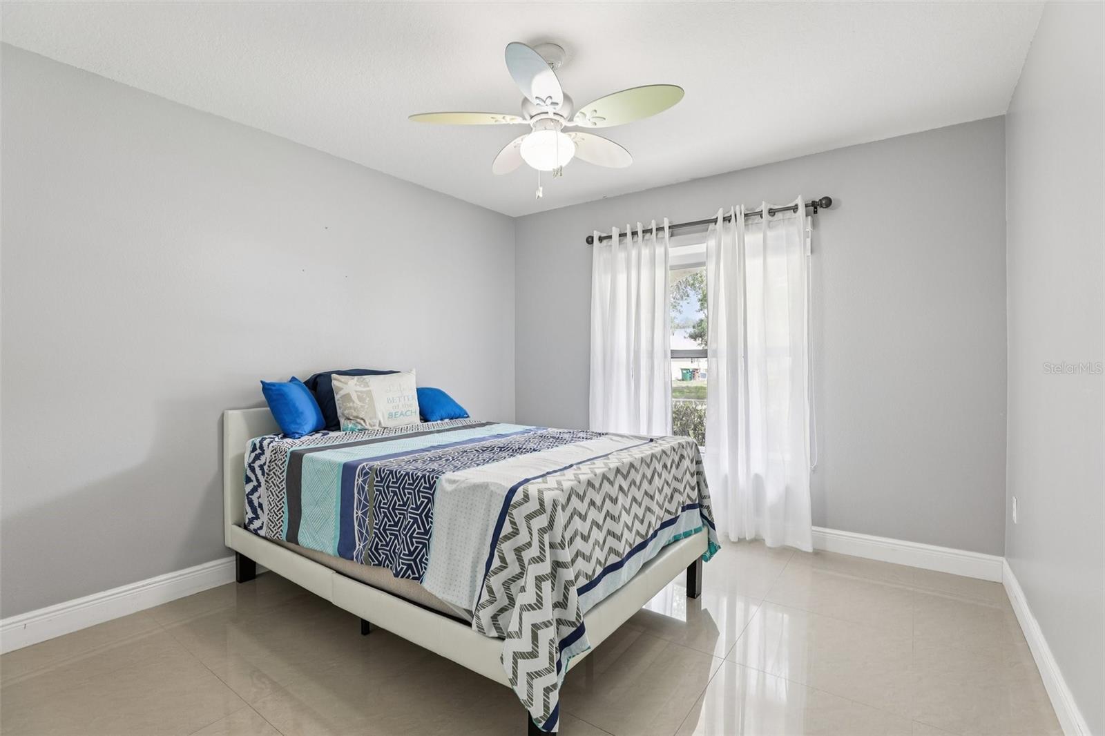 EAST LAKE RESERVE AT NARCOOSSEE UNIT 3 - Residential