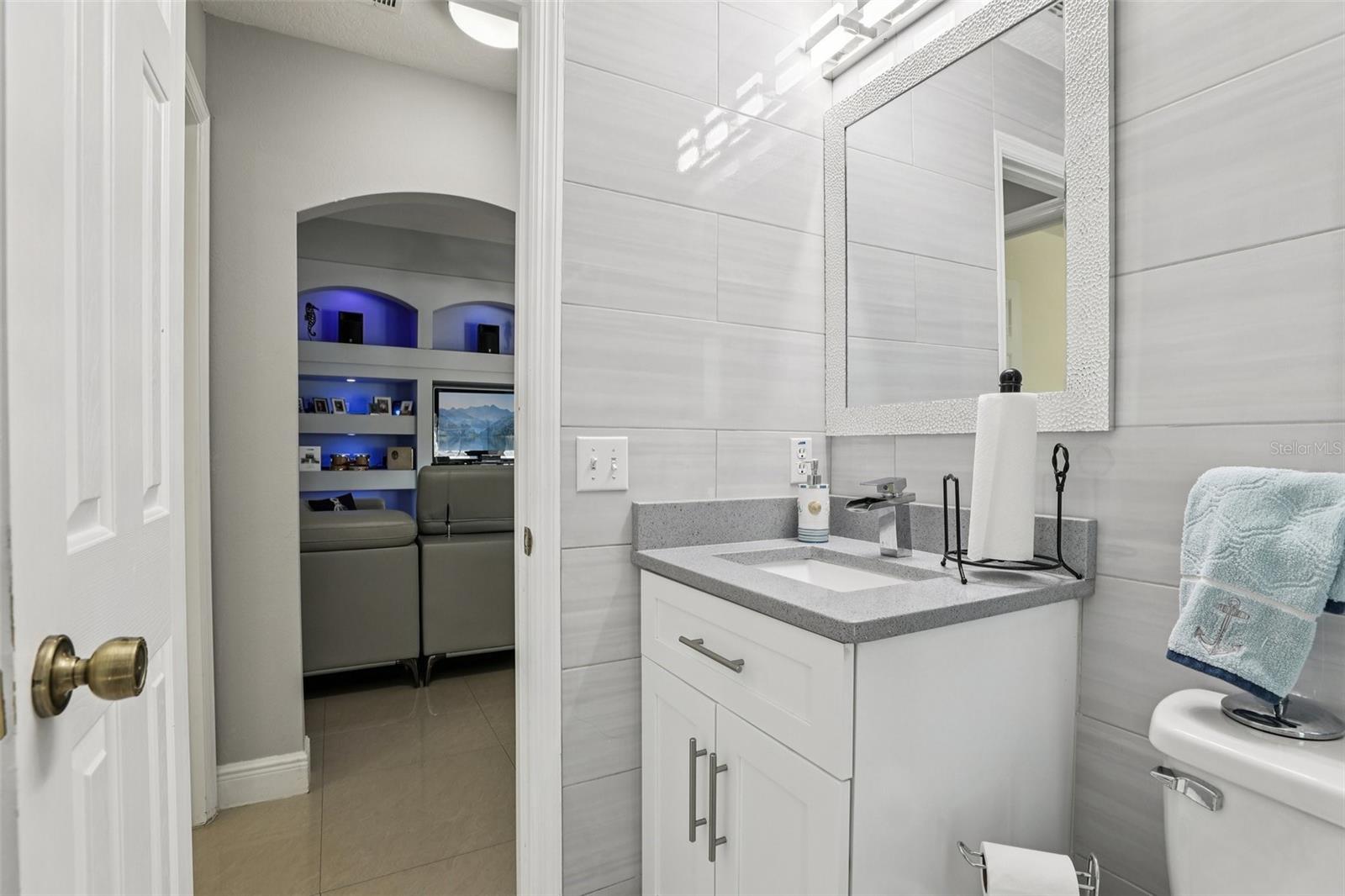 EAST LAKE RESERVE AT NARCOOSSEE UNIT 3 - Residential