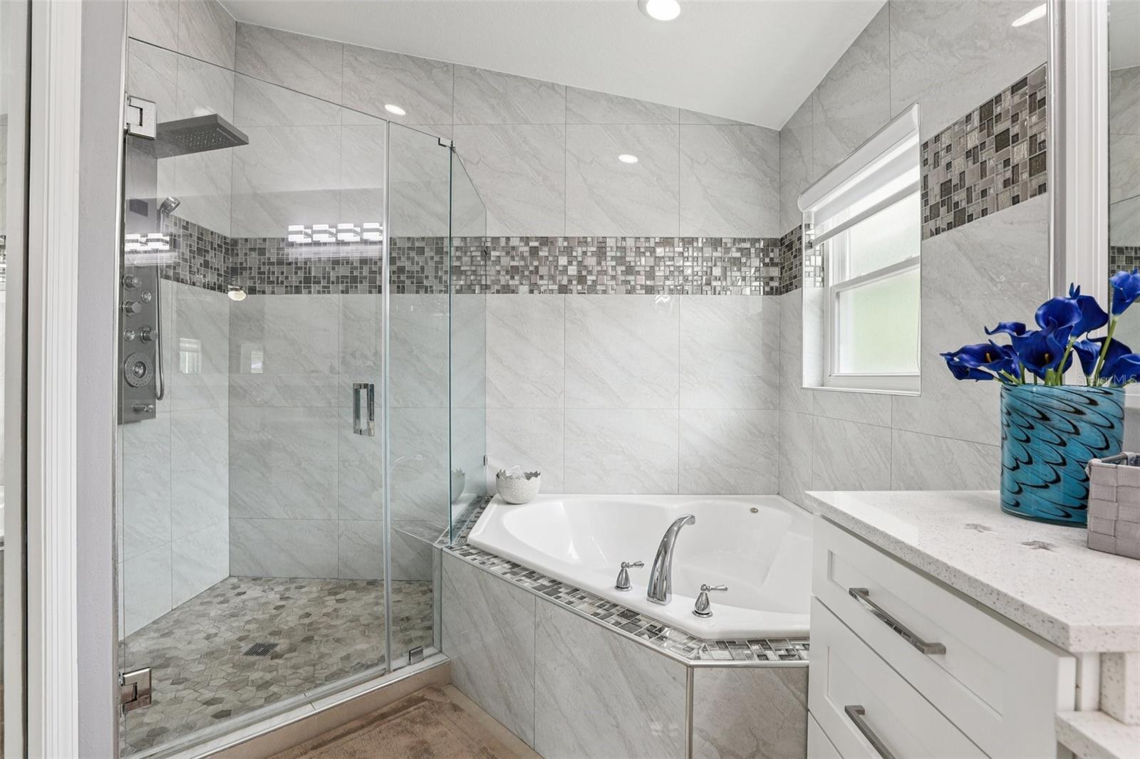 EAST LAKE RESERVE AT NARCOOSSEE UNIT 3 - Residential