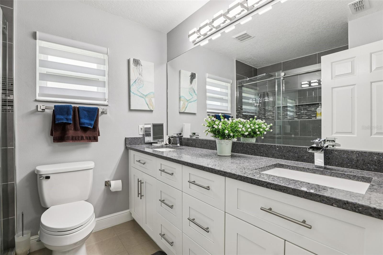 EAST LAKE RESERVE AT NARCOOSSEE UNIT 3 - Residential