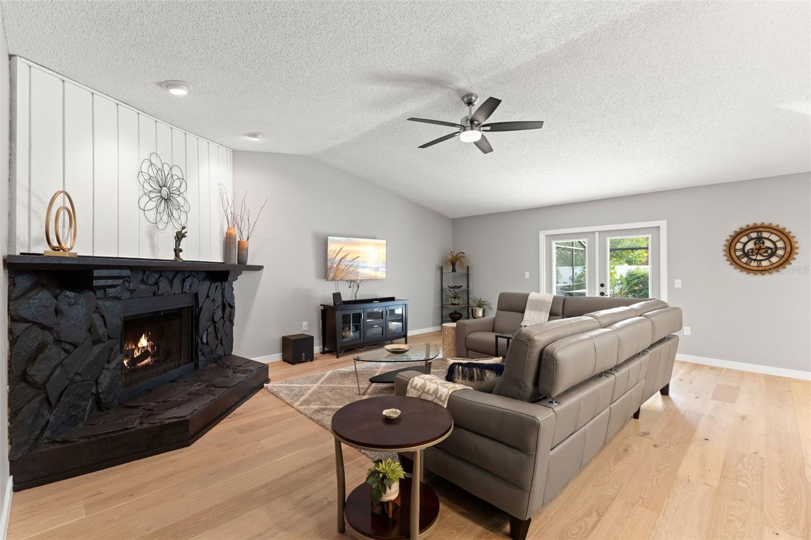 EAGLE CHASE - Residential