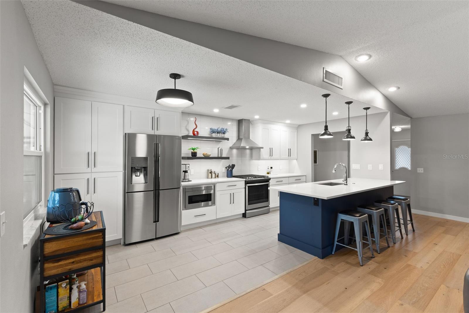 EAGLE CHASE - Residential