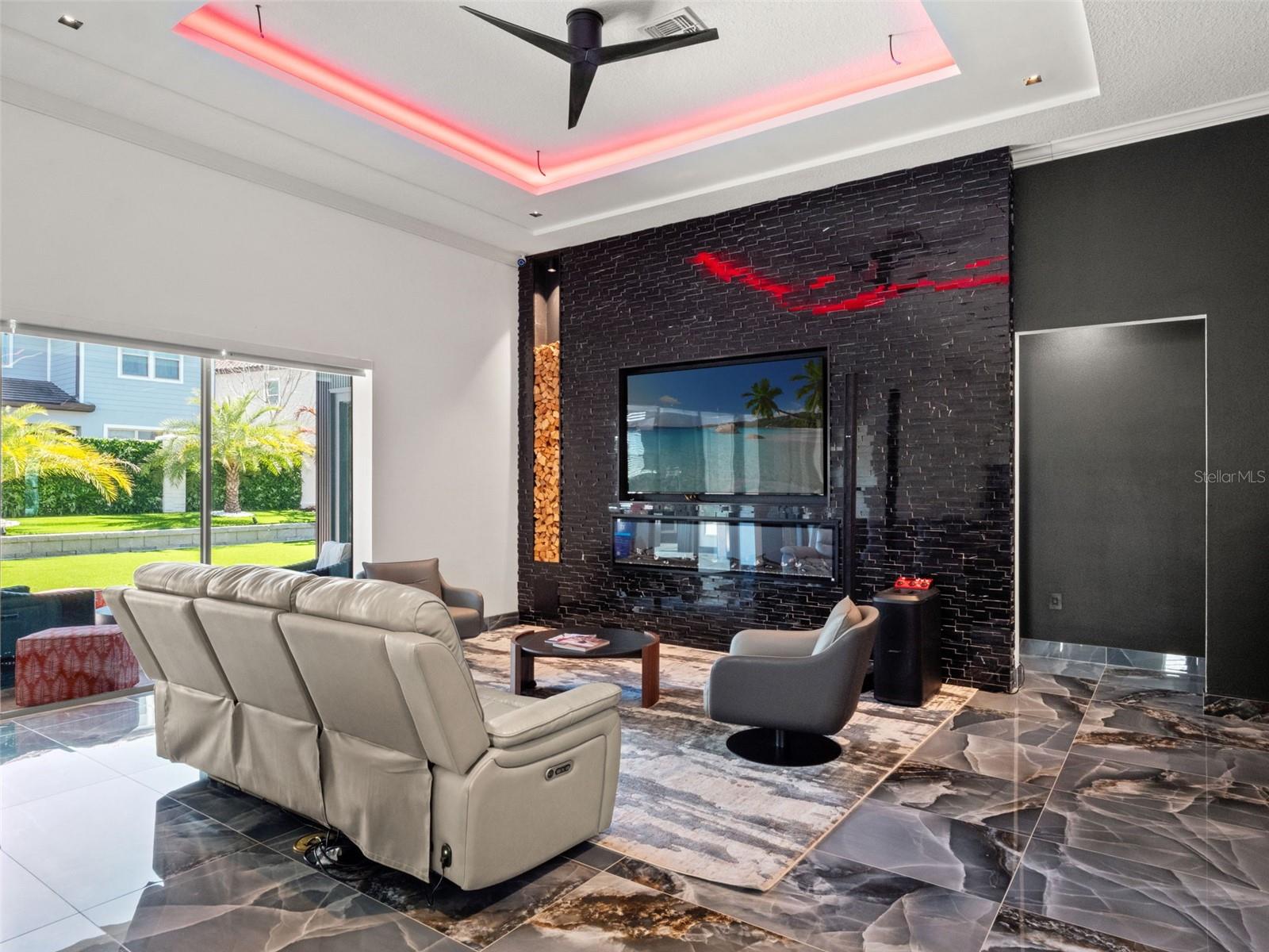 PHILLIPS GROVE - Residential