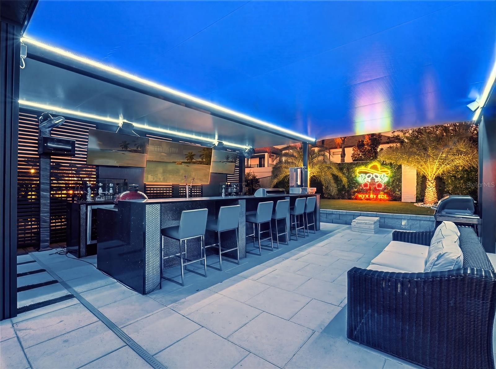 9225 HANGING VINE COURT