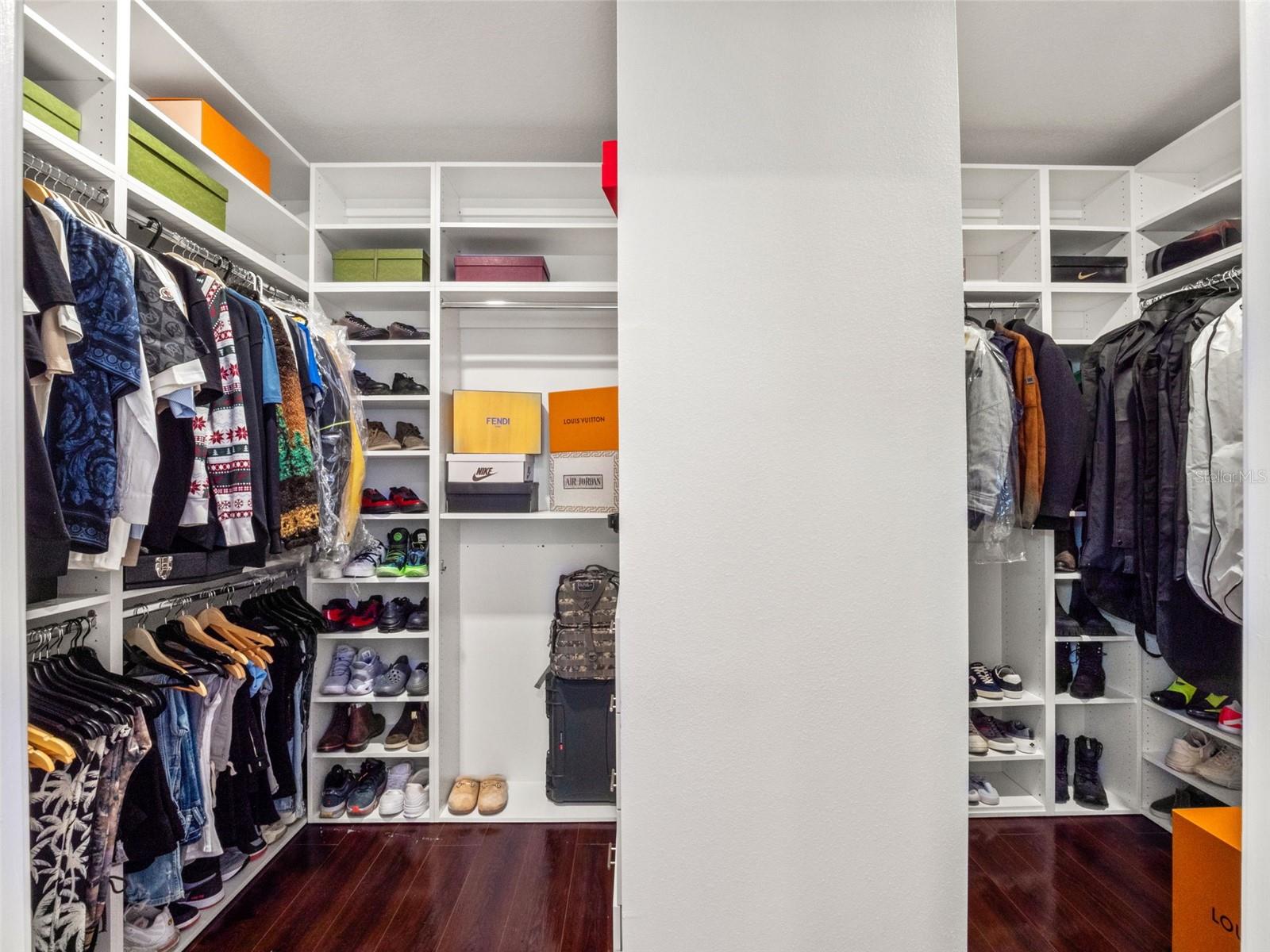 PHILLIPS GROVE - Residential