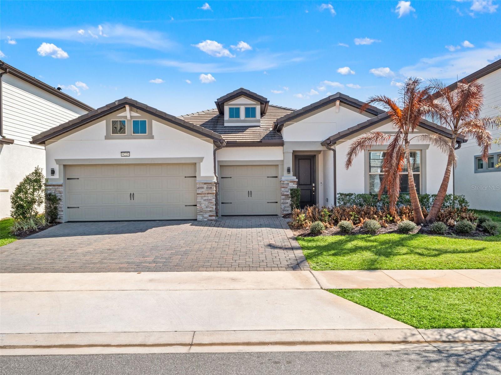 9225 HANGING VINE COURT