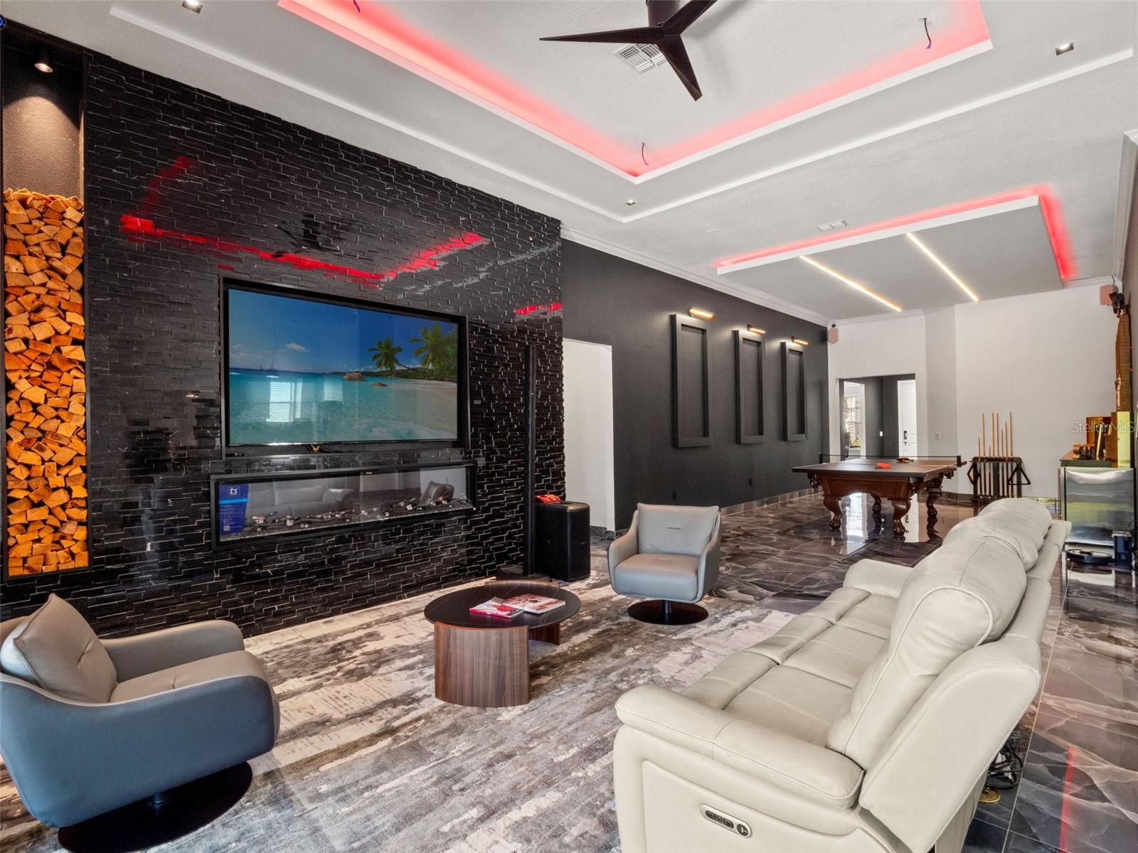 PHILLIPS GROVE - Residential