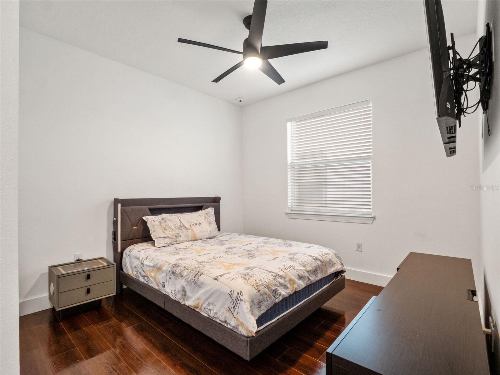 PHILLIPS GROVE - Residential