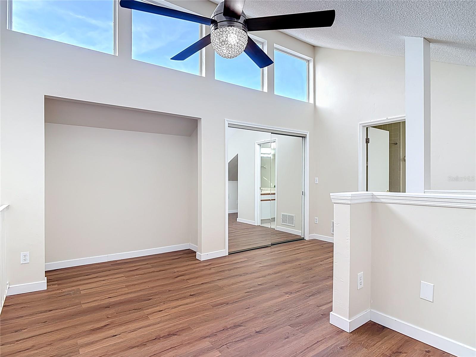 PELICAN BAY PH 04 UNIT 02 - Residential Lease