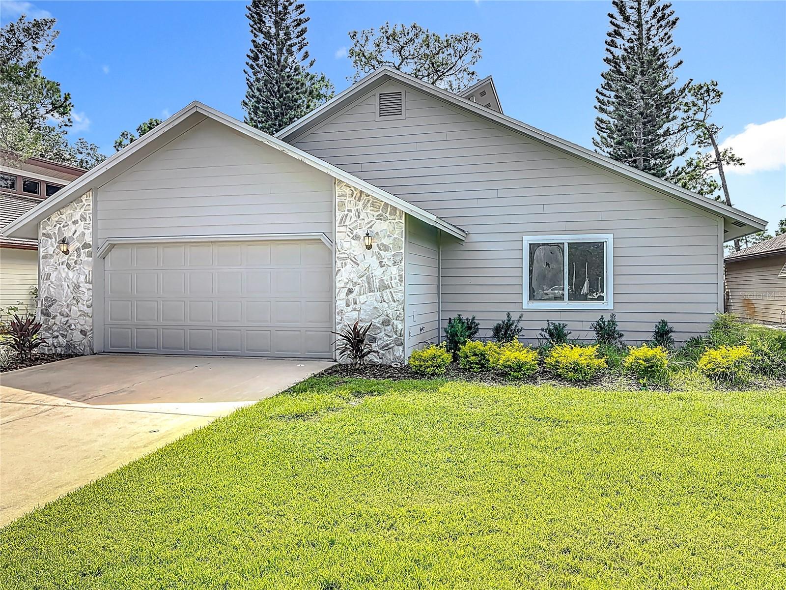 PELICAN BAY PH 04 UNIT 02 - Residential Lease