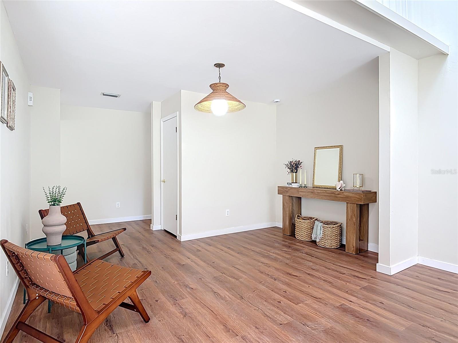 PELICAN BAY PH 04 UNIT 02 - Residential Lease